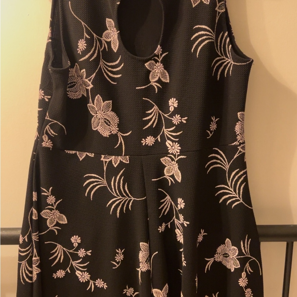 Elegant Black and white Floral Dress